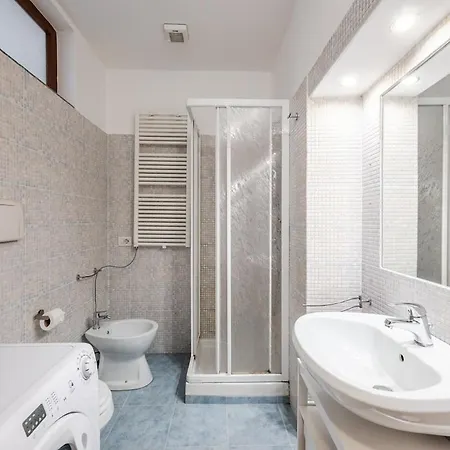 Navigli Darsena - In Center - Ac Apartament *